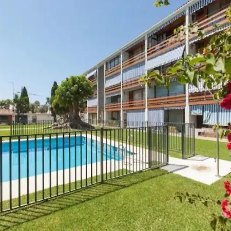 Pass The Keys Modern With Excellent Location