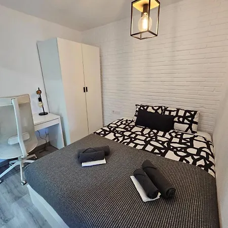 Apartment Pass The Keys Modern With Excellent Location *
